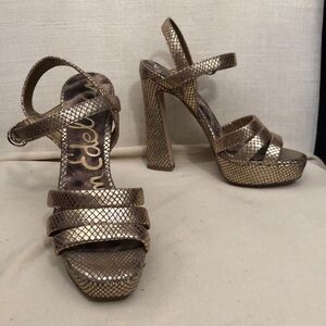 Sam Edelman Gold Leather Platform Heels Size 6